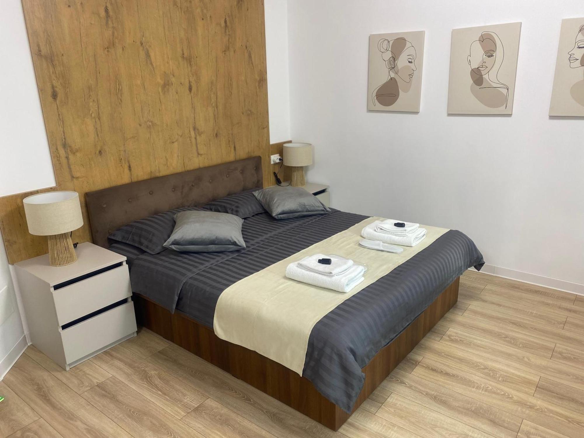 Central Luxury Apartment Яссы Экстерьер фото